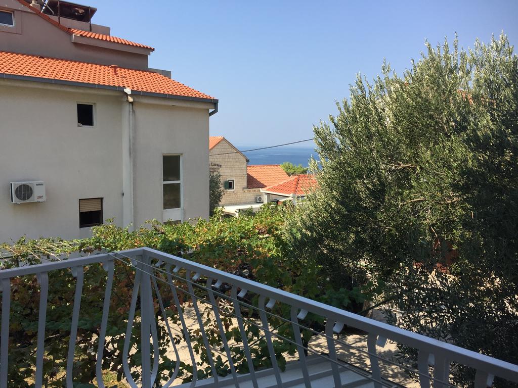 Apartments Bilic Nemira Omiš Esterno foto