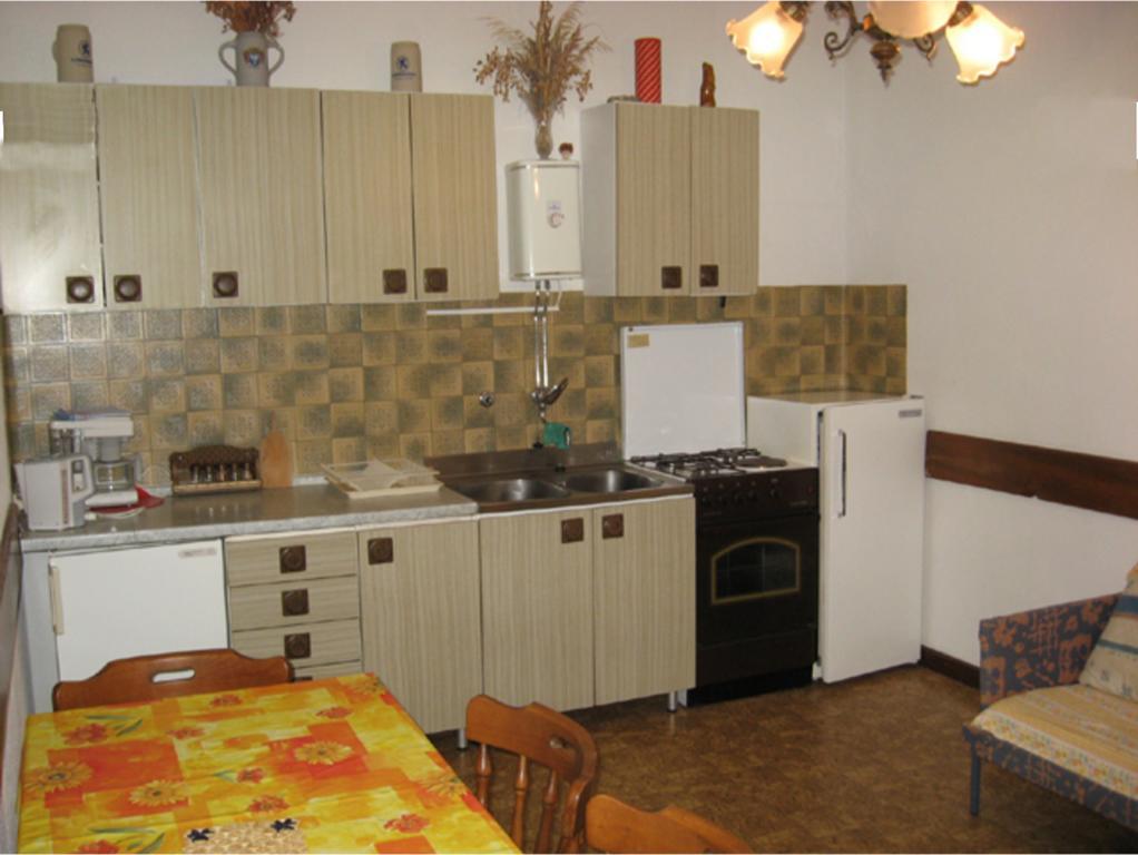 Apartments Bilic Nemira Omiš Esterno foto
