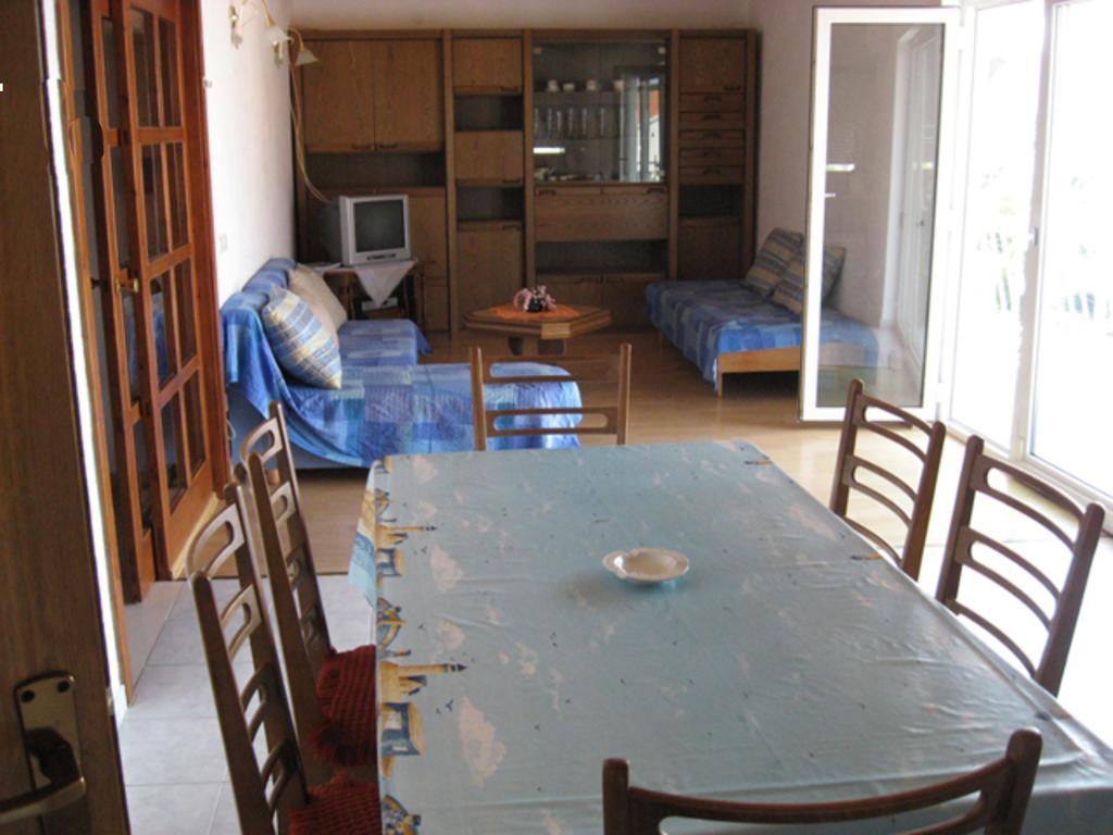 Apartments Bilic Nemira Omiš Esterno foto